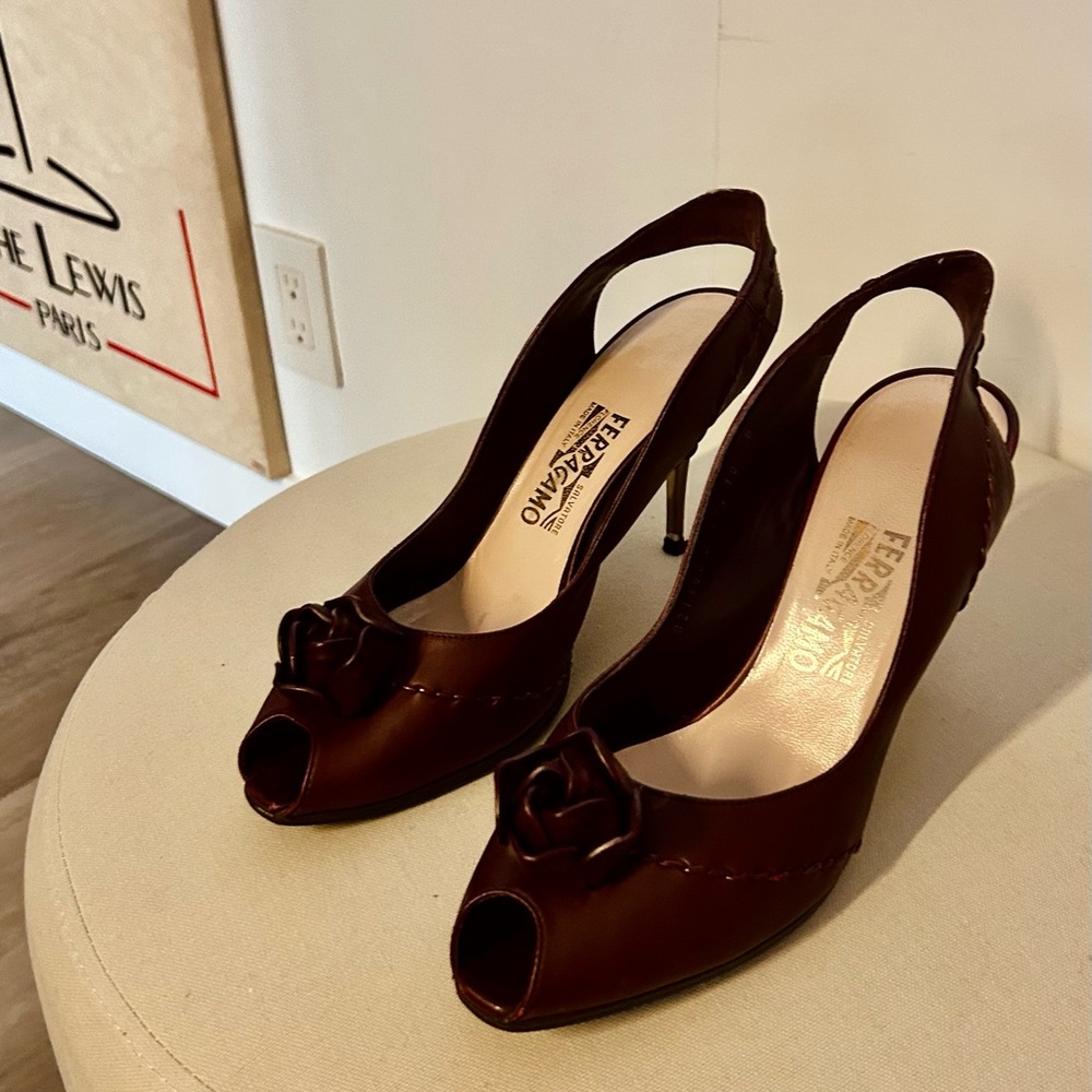 Salvatore Ferragamo Burgundy Heels with Slingback Design and Decorative Rose